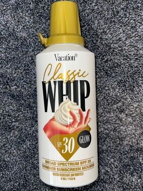 Vacation Classic Whip Glow SPF 30